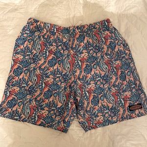 Vineyard Vines swim trunks shorts Men’s Large